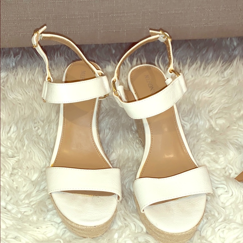 White wedges